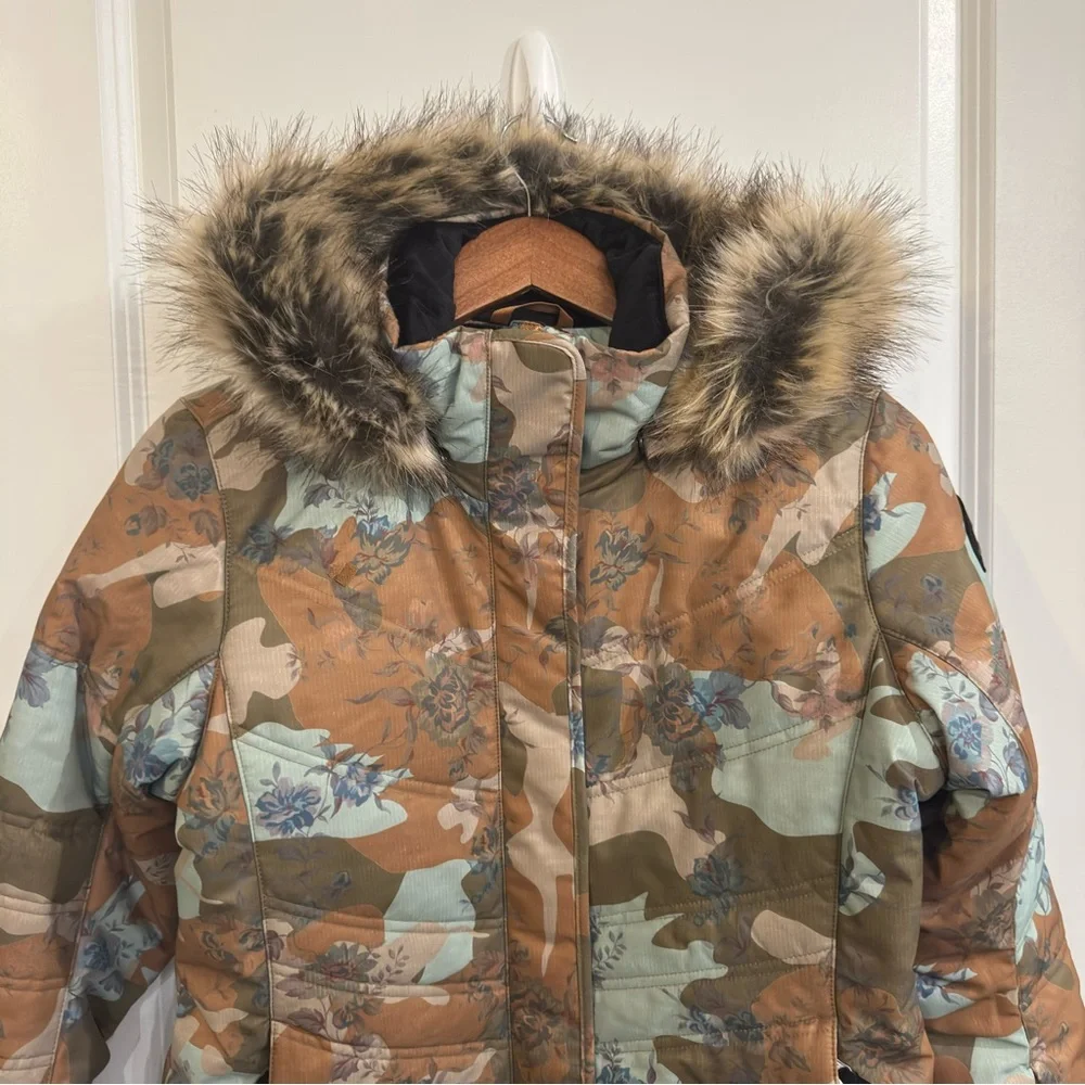 Obermeyer Tuscany II Jacket Ski Snow Jacket in Vintage Camo